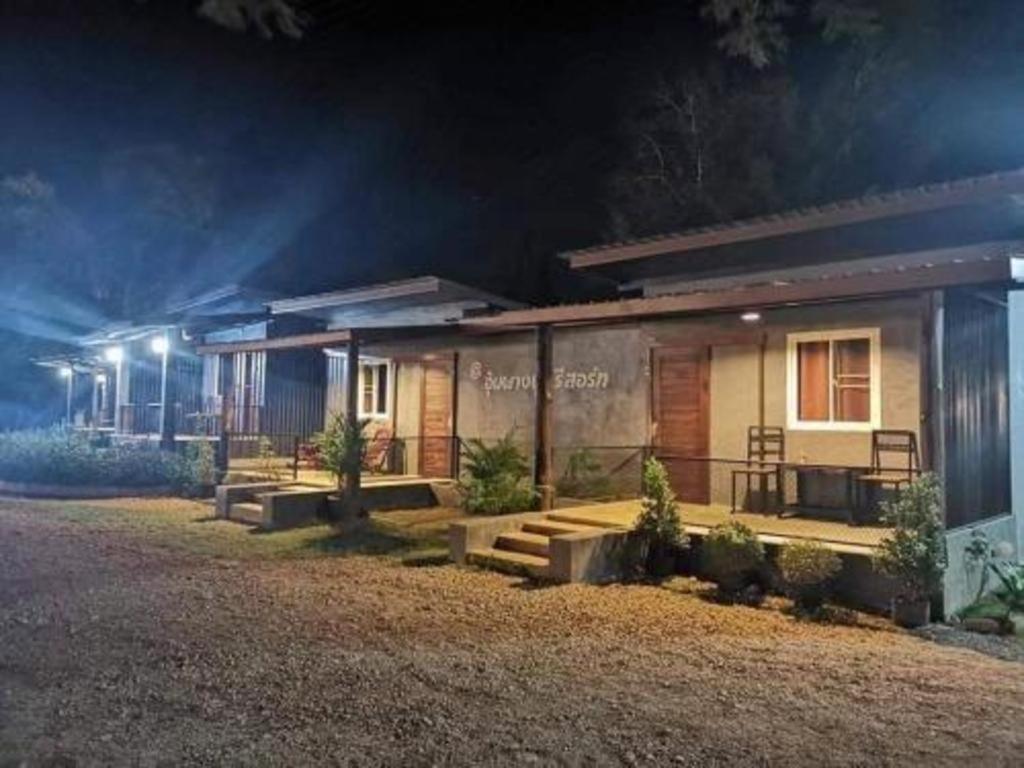 翁庞布里度假村 Umphang 外观 照片